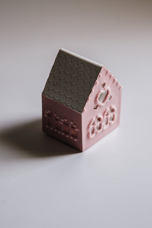 Mini House Tealight Holder (pink)